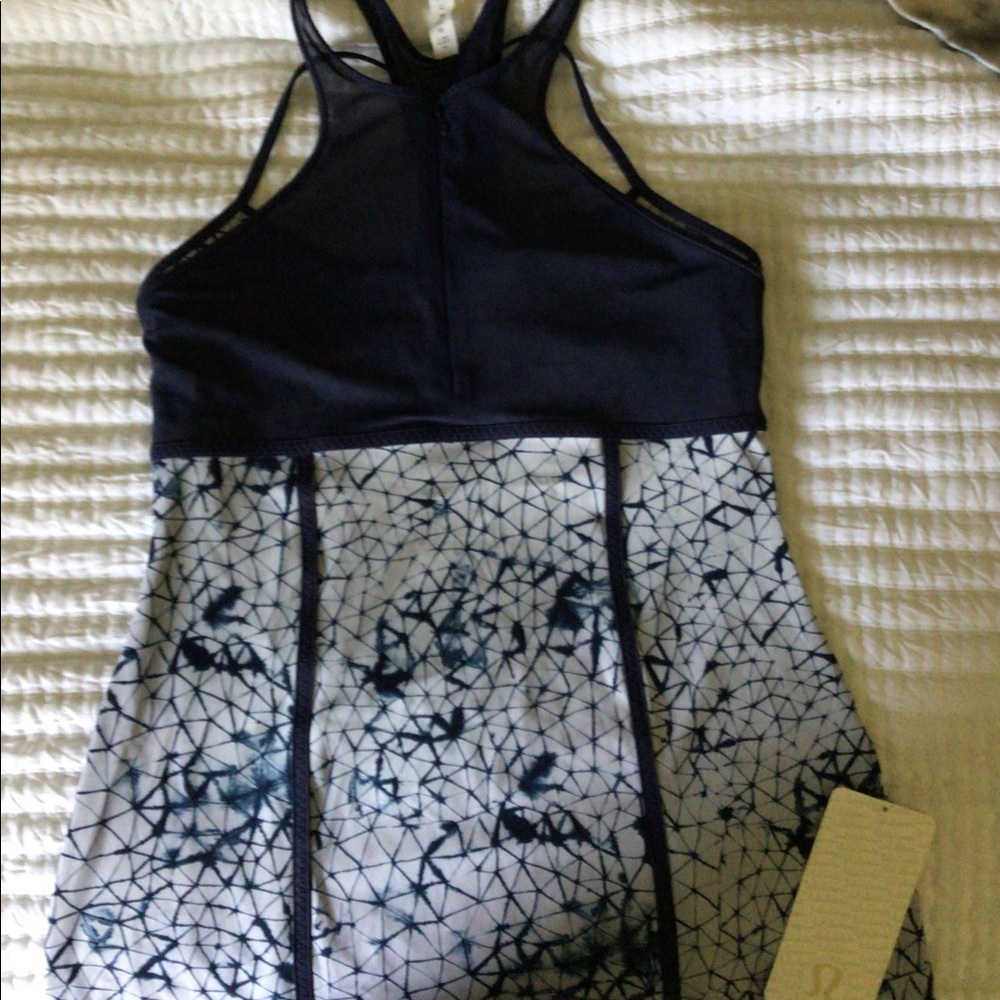 Lululemon tank